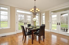 Kitchen Dining Area - Country homes for sale and luxury real estate including horse farms and property in the Caledon and King City areas near Toronto